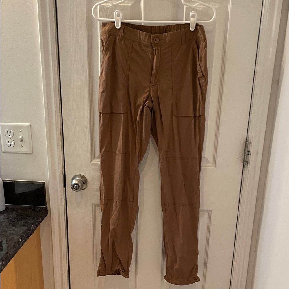 REI Women's Tan Cargo Pants